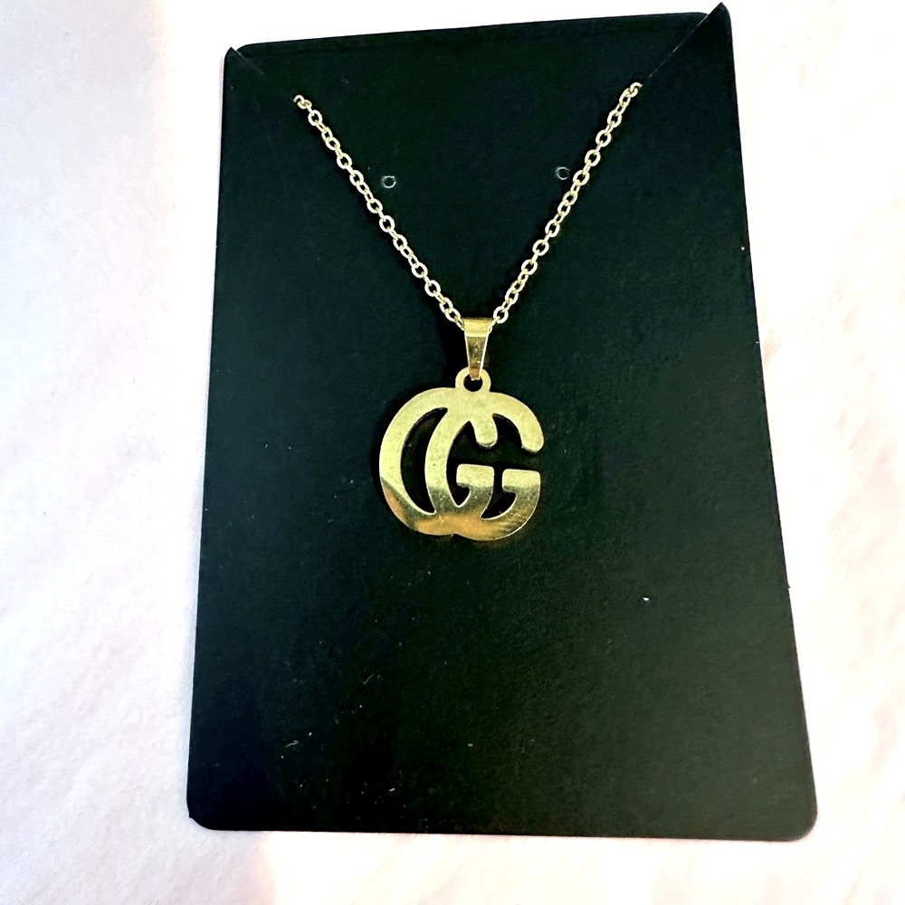 ♥️REDUCED♥️Gold Double GG Pendant Necklace